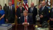 Trump diz que EUA &lsquo;acabar&atilde;o controlando o Estreito de Ormuz' em meio &agrave; guerra contra o Ir&atilde;