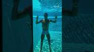 Cristiano Ronaldo curte piscina gigante com esposa ap&oacute;s elimina&ccedil;&atilde;o na Copa #shorts