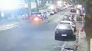 Carro da prefeitura do Rio &eacute; atacado com explosivo em Copacabana; suspeitos foram identificados