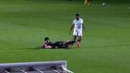 Ou&ccedil;a &aacute;udio do VAR que decidiu pela expuls&atilde;o de Cac&aacute;, do Vit&oacute;ria, por entrada dura contra Arias