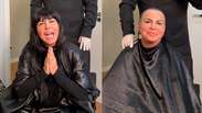 Gretchen raspa cabe&ccedil;a durante live antes de realizar transplante capilar