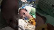 Fam&iacute;lia compartilha v&iacute;deo do beb&ecirc; Noah ap&oacute;s alta da UTI: 'Testemunho do poder de Deus' #shorts