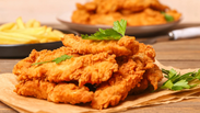 A receita de iscas de frango mais crocante que voc&ecirc; vai fazer
