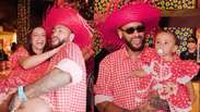 Com Mel, Mavie e Davi Lucca, Neymar e Bruna Biancardi fazem festa junina fora de &eacute;poca em Guaruj&aacute;