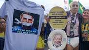 Moraes de fralda e Bolsonaro amorda&ccedil;ado: apoiadores de Fl&aacute;vio protestam em Copacabana (RJ)