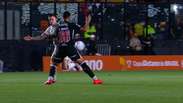 Ou&ccedil;a &aacute;udio do VAR sobre expuls&atilde;o de Barros em Vasco x Vit&oacute;ria