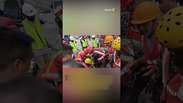 Dois trabalhadores s&atilde;o resgatados de t&uacute;nel no Nepal nove dias ap&oacute;s avalanche #shorts