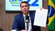 Fl&aacute;vio Bolsonaro detalha itens acordados com Augusto Cury para receber apoio: &lsquo;100% de acordo&rsquo;
