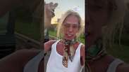 Adriane Galisteu passa sufoco na estrada antes de entrar ao vivo e se revolta com a pol&iacute;cia #shorts