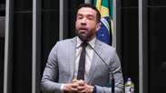 Janones recebe apoio de &lsquo;soldados do Lula&rsquo; ap&oacute;s ser internado em UTI por arritmia card&iacute;aca: 'Melhoras, comandante'