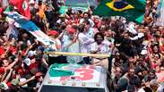 Apoiadores de Lula ocupam a orla de Copacabana em &uacute;ltimo ato no Rio 