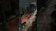 Imagens a&eacute;reas mostram multid&atilde;o na Avenida Paulista para celebrar reelei&ccedil;&atilde;o de Lula #shorts