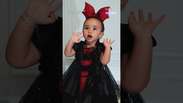 Bruna Biancardi encanta ao mostrar filhas, Mavie e Mel, com fantasias de Halloween