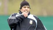 Cauteloso, Maradona prega respeito ao Brasil