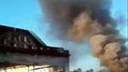 Incêndio destrói barracões de 3 escolas de samba do Rio