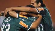 Palmeiras vence Ponte Preta e assume a liderança
