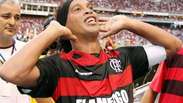 Vice do Fla admite à torcida que Ronaldinho está afastado