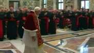 Bento XVI promete obediência ao Papa que sucedê-lo