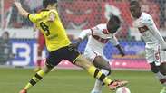 Dortmund vence Stuttgart e evita título antecipado do Bayern