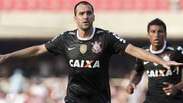 Danilo faz golaço e Corinthians vence o São Paulo