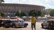 Veja relato de manifestante no estádio do jogo do Brasil