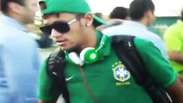 Neymar é tietado ao desembarcar em Fortaleza; veja
