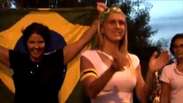 Protesto de musas chama atenção no Rio de Janeiro; veja