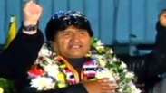 Multidão recebe Evo Morales com festa após escândalo