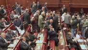 Presidente interino dissolve parlamento egípcio
