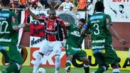 Chapecoense empata e Palmeiras encosta no líder