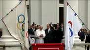 Veja momento em que Papa abençoa bandeira olímpica no RJ