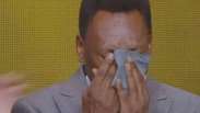 Pelé chora após ser homenageado pela Fifa; assista