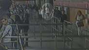 Vídeo mostra suspeito de empurrar mulher nos trilhos do metrô em SP