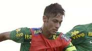 Felipão brinca em respostas e rejeita "brecar" Neymar; veja  