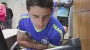 Por telefone, jogadores do Grêmio convocam apoio da torcida 