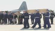 Militares fazem homenagem às vítimas do voo MH17 