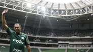 Palmeiras homenageia Evair pelos 50 anos no Allianz Parque