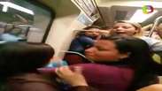 Tapas e socos: Mulheres brigam no metrô por causa de assento