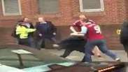 Violência! Torcedores brigam antes de West Ham x Sunderland