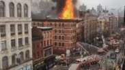 Incêndio faz prédio desabar parcialmente em Nova York