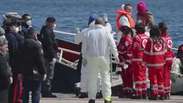 Naufrágio deixa 400 imigrantes desaparecidos no Mediterrâneo