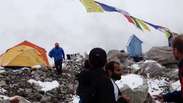 Desespero: alpinista filma momento de avalanche no Everest