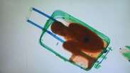 Menino africano é encontrado dentro de mala em aeroporto