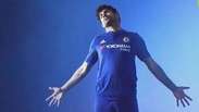 Chelsea apresenta nova camiseta com Diego Costa e Hazard