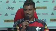 Ederson chega ao Flamengo e elogia "maior torcida do mundo"