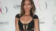 Estilistas comentam vestido de J-Lo e tendência side-butt