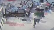 Homem perde pé em outro acidente em escada rolante na China