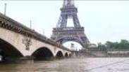 Sena transborda e enchentes alteram cartões postais de Paris