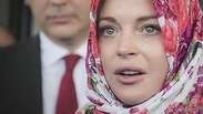 Atriz Lindsay Lohan dá sinais de conversão ao islamismo