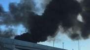 Aeronave cai em telhado de shopping e mata 5 na Austrália